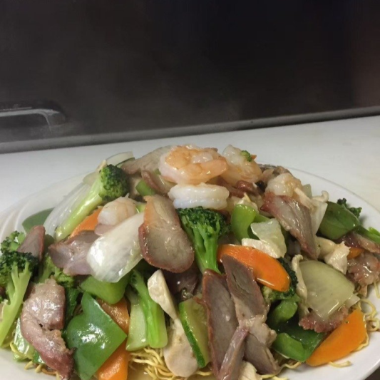 Cantonese Chow Mein