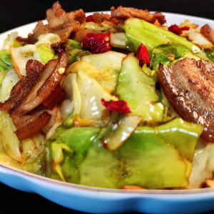 S23. Shredded Pork with Cabbage in Sour Sauce 醋溜包菜