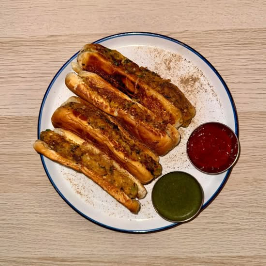 Indian Style Hot Dog (2 pcs)