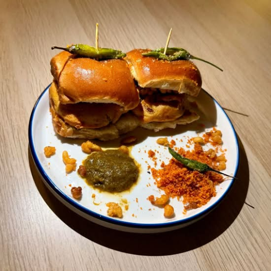 Vada Pav (2 pcs)
