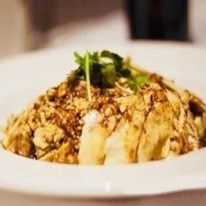 Steamed Chicken with Spicy Chili Sauce 口水鸡