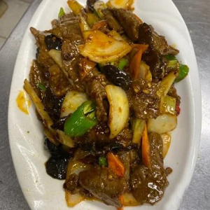 Stir-Fried Sliced Beef with Long Hot Pepper 小炒牛