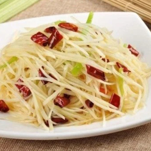 Shredded Potatoes in Spicy Vinaigrette Sauce 酸辣土豆丝