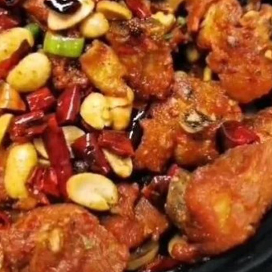 Crispy Chicken with Hot Chilli (with Bones) 辣子鸡块