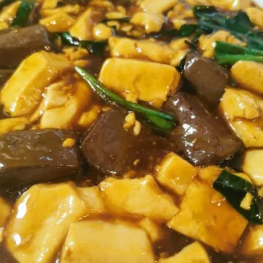 Tofu with Pork Blood Cake 木桶血旺豆腐
