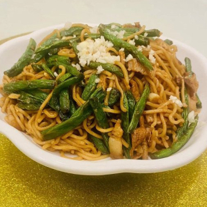 Stir-Fried Green Bean Noodles