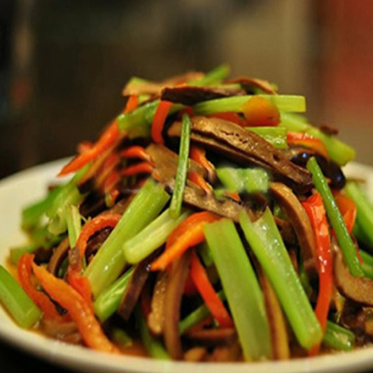 Stir-Fried Green Peppers and Dry Tofu