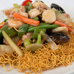 107. Seafood Chow Mein 海鮮炒麵