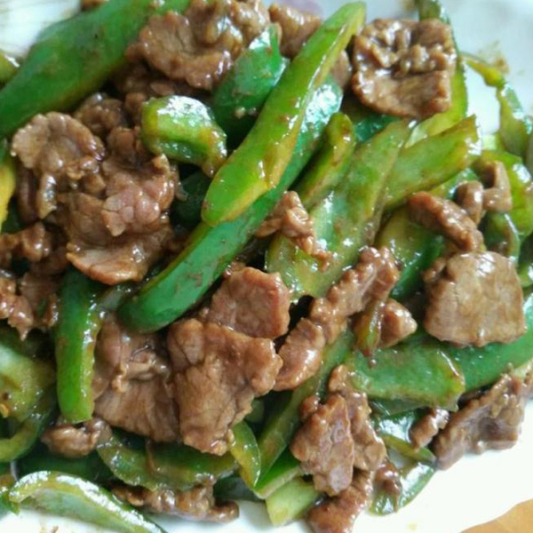 030. Saut&eacute;ed Beef with Chili Pepper 尖椒炒牛肉