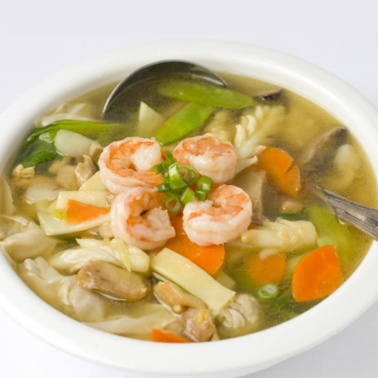 084. Wor Wonton Soup with Assorted Seafood & Pork 窩雲吞
