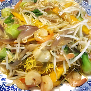 Seafood & Veggies Chow Mein