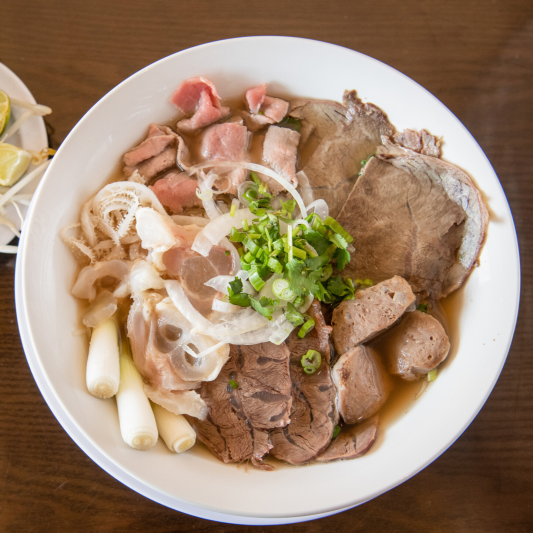 19. Combination Pho - Pho Dac Bi&ecirc;t