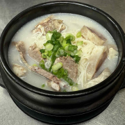 Modeum Seolleong Tang 모둠 설렁탕