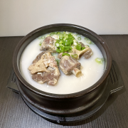 Kkorigom Tang 꼬리곰탕