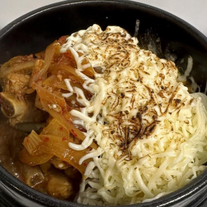 Dwaeji Galbijjim 돼지 갈비찜