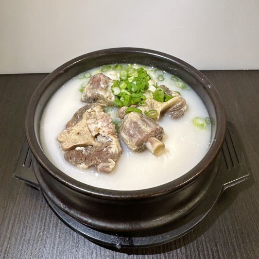 Kkorigom Tang 꼬리곰탕