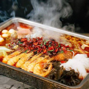 Signature Fish-Based Hotpot 招牌烤鱼