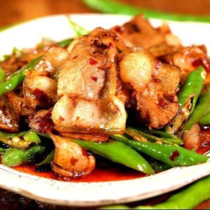 Stir-Fried Sliced Pork in Szechuan-Style Sauce 川味回锅肉