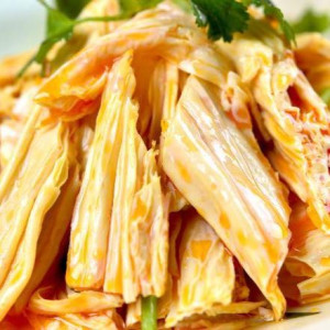 Dried Bean Curd in Chili Sauce 红油腐竹