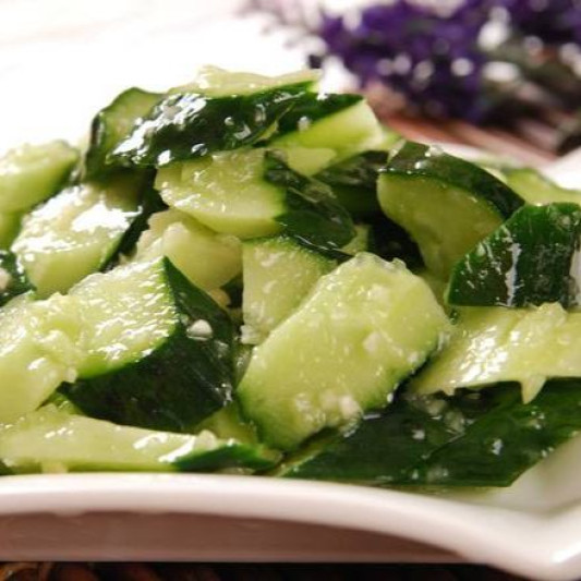 Shredded Cucumber in Garlic Sauce 蒜泥黄瓜