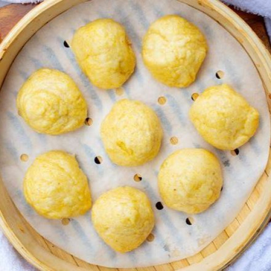 Steamed Sweet Corn Buns 玉米窝窝头