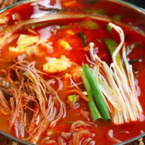 Yukgaejang / 육개장 / 辣牛肉汤