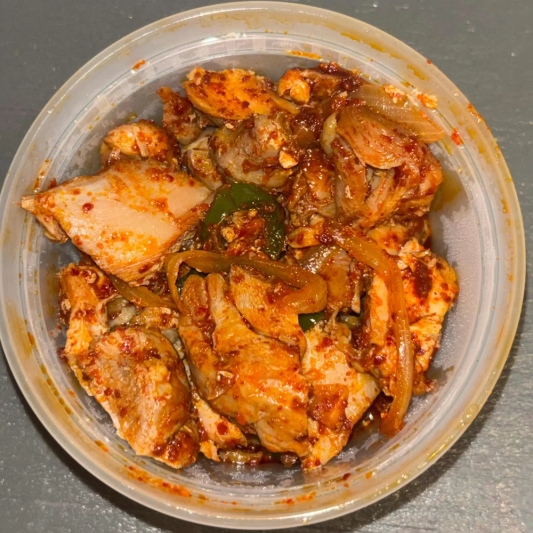 Spicy Chicken / 매운치킨 / 辣炒鸡肉