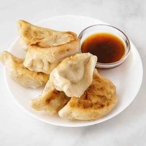 4. Fried Dumplings (8 pcs)