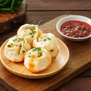 Pan-Fried Buns of Pork Filling (4 pcs) / 生煎包 (4个)
