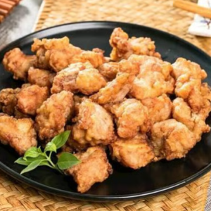 Deep-Fried Crispy Pork Ribs / 蒜香排⻣