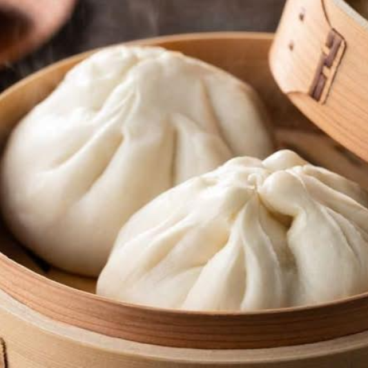 Pork and Chinese Cabbage Buns (4 pcs) / 猪肉白菜包子 (4个)
