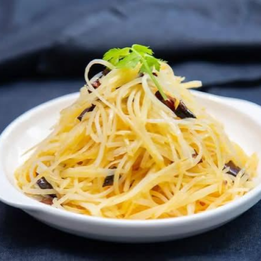 Chili & Vinegar Shredded Potatoes / 炝拌土豆丝
