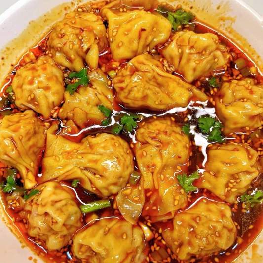 Wontons in Chili Oil / 碗辣油小馄饨