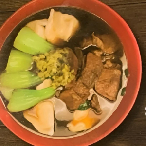 Homemade Dumplings in Beef Soup with Beef (10 pcs)