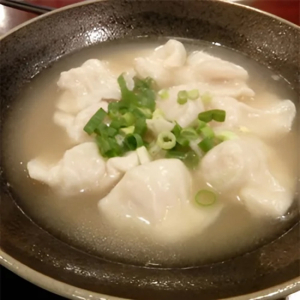 Homemade Dumplings in Beef Soup with Beef Tripe (10 pcs)