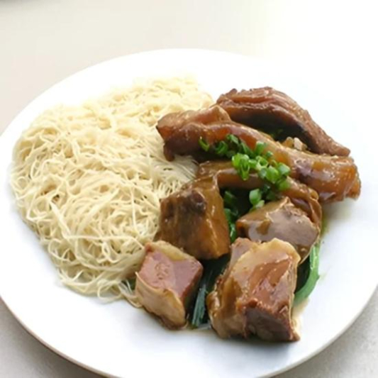 Homemade Beef & Beef Tendon Noodles with Sesame Sauce