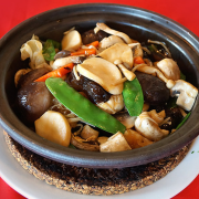 90. Assorted Mushrooms in Hot Pot 雜菌菇大鍋