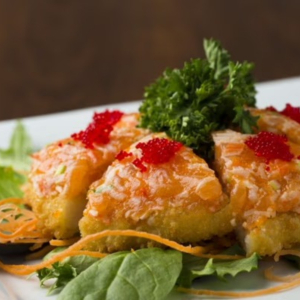 15. Sushi Pizza (Salmon Tartare) / Pizza sushi (tartare de saumon)