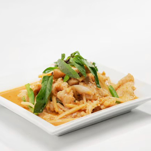 54. Sauteed Chicken in Red Curry with Coconut Milk & Basil Leaves / Poulet saut&eacute; au cari rouge avec lait de coco et feuilles de basilic