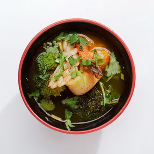 04. Spicy Thai Seafood Soup with Lemongrass / Soupe piment&eacute;e de fruits de mer &agrave; la citronnelle