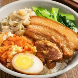 5. Pork on Steamed Rice 控肉飯
