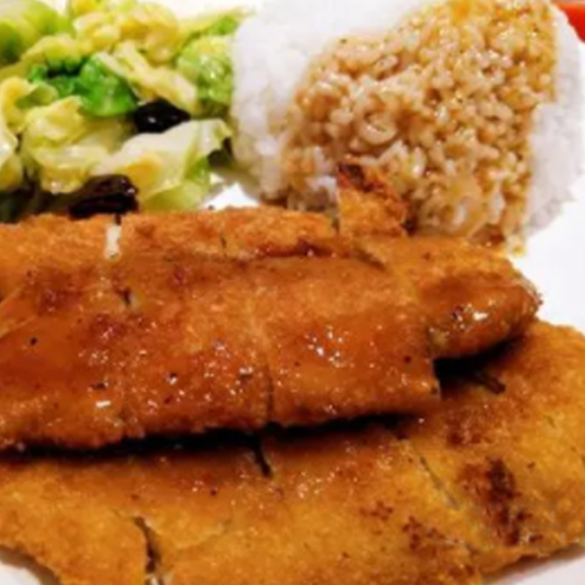 3. Deep-Fried Fish on Steamed Rice 魚排飯
