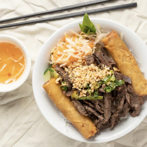 Bo Nuong Cuon (2 pcs)