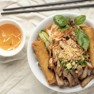 Ga Nuong Cuon (2 pcs)
