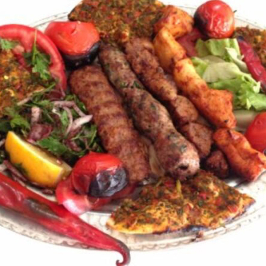 Urfa Kebab (1 kg) with Eggplant (7 Skewers)