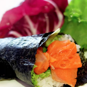 #116. Cornet au saumon fum&eacute; / Smoked Salmon Handroll