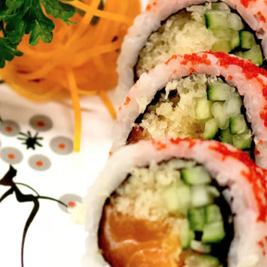 #53. Maki au saumon &eacute;pic&eacute; / Spicy Salmon Maki