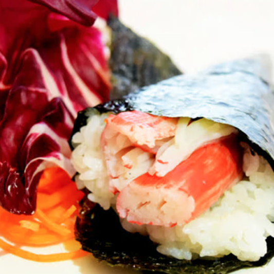 #117. Cornet &agrave; la goberge saveur crabe / Imitation Crab Stick Handroll
