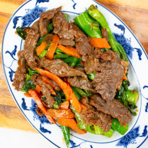 Sliced Beef Saut&eacute;ed with Chinese Broccoli 唐蘭牛肉