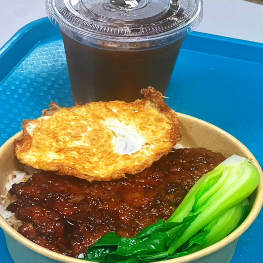 Pork Chop Braised on Rice 红烧大排饭